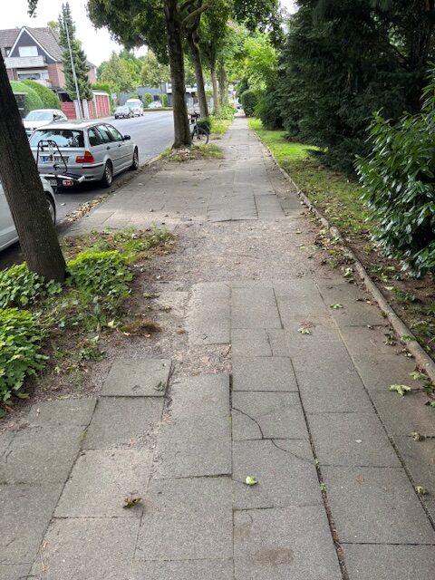 Gehwegschäden auf der Ernst-Moritz-Arndt Straße im Hagenbezirk